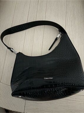 Calvin Klein Black Croc-Embossed Shoulder Bag